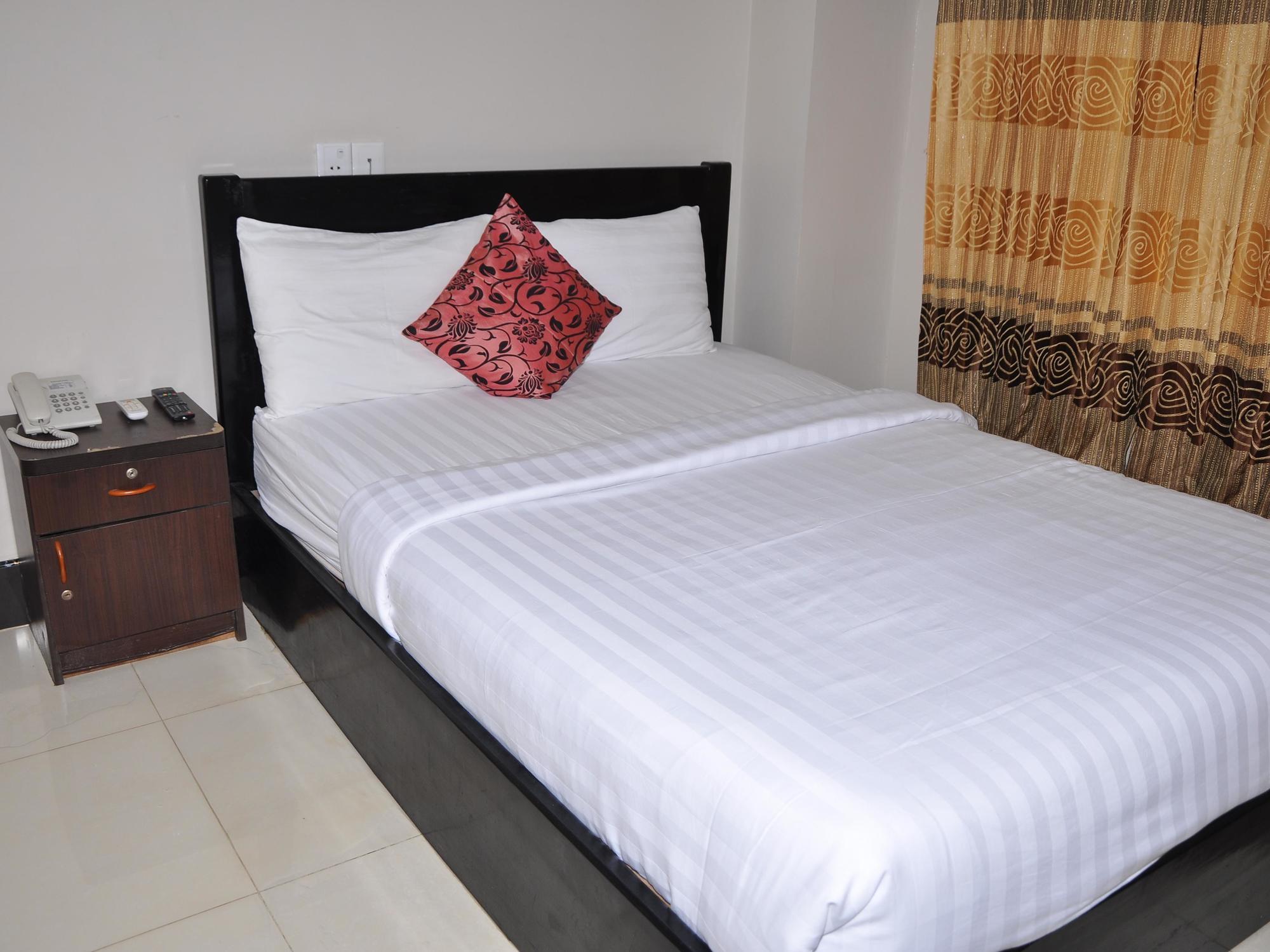 Number 9 Hotel بنوم بنه المظهر الخارجي الصورة