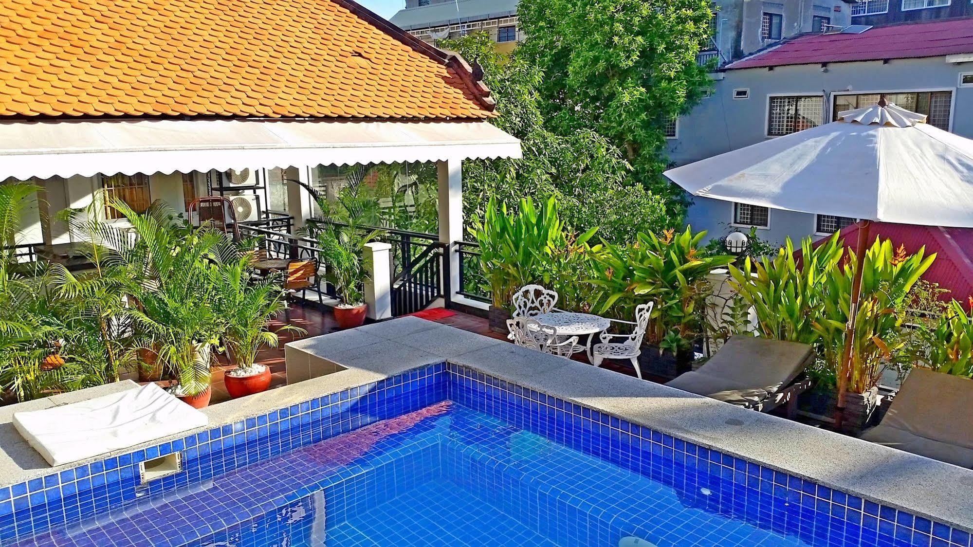 Number 9 Hotel بنوم بنه المظهر الخارجي الصورة