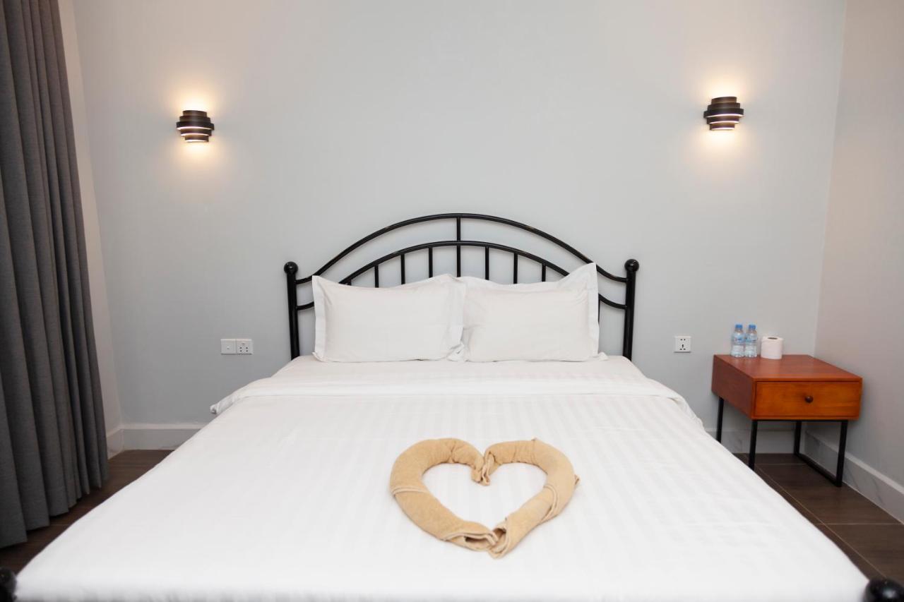 Number 9 Hotel بنوم بنه المظهر الخارجي الصورة